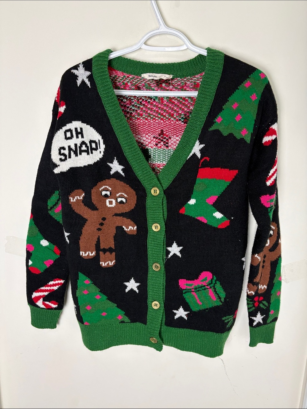 Vintage Womens Black & Green Holiday Cardigan Sweater with Gingerbread Motif